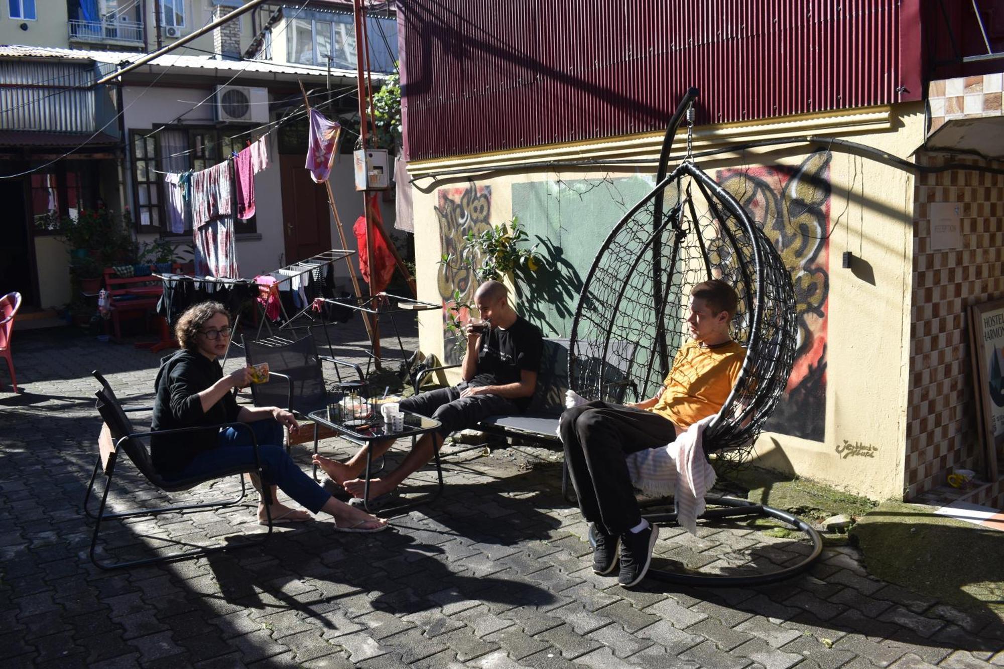 Harmony Backpackers Hostel Batumi Exteriör bild
