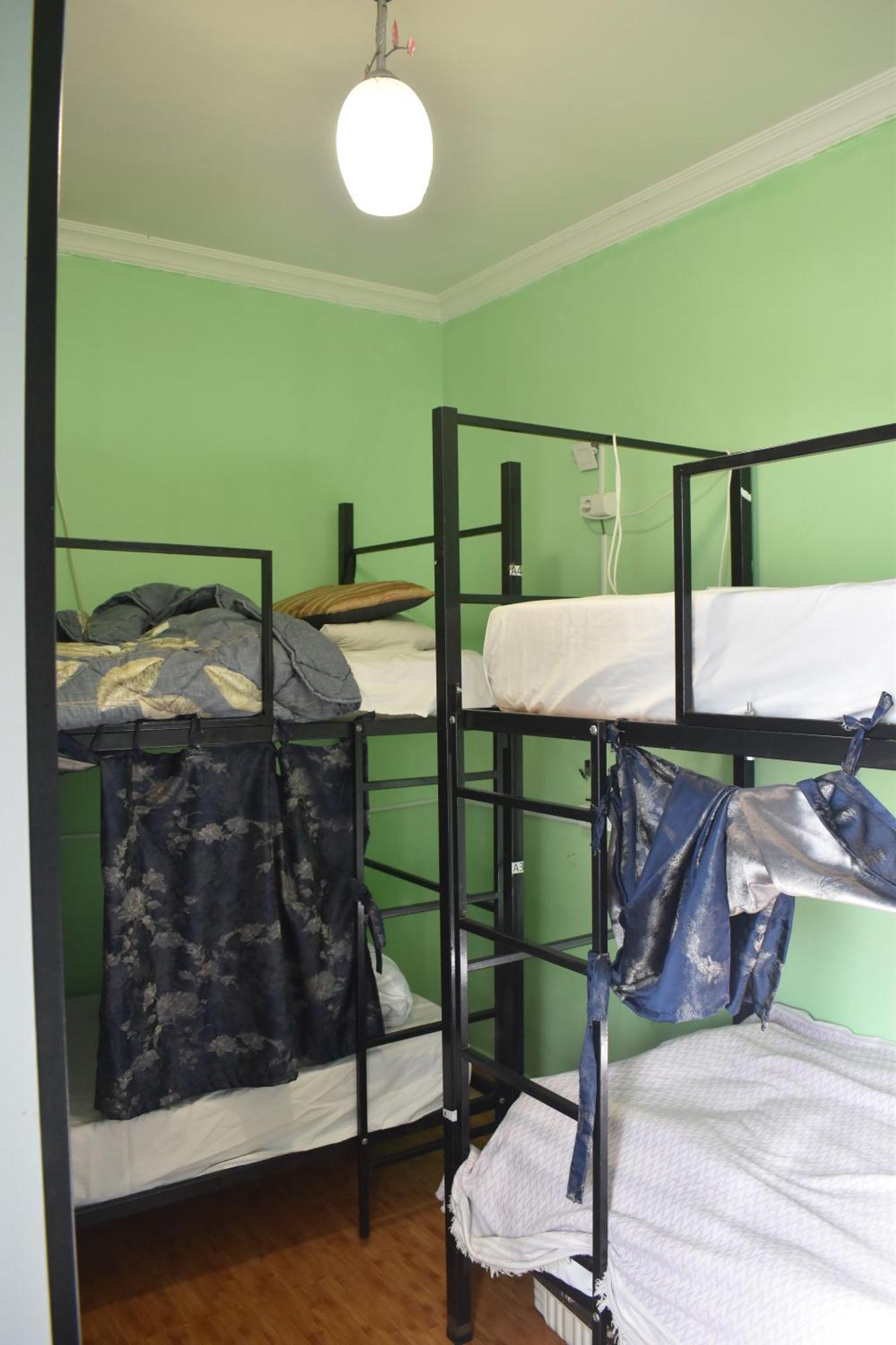 Harmony Backpackers Hostel Batumi Exteriör bild